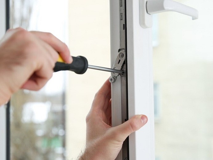 Ремонт окон и дверей пвх