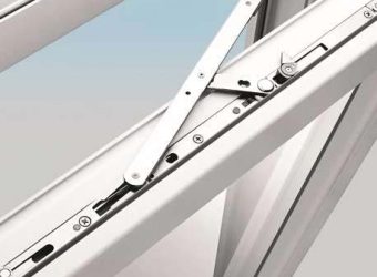 Замена оконных ножниц